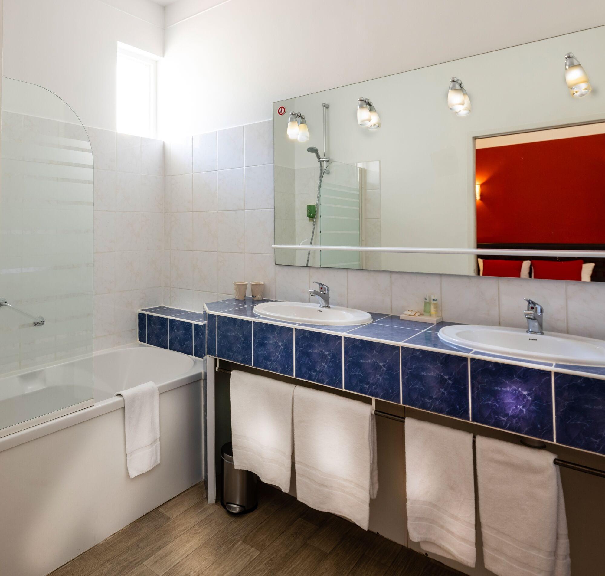 Best Western Le Comtadin Carpentras Exterior foto