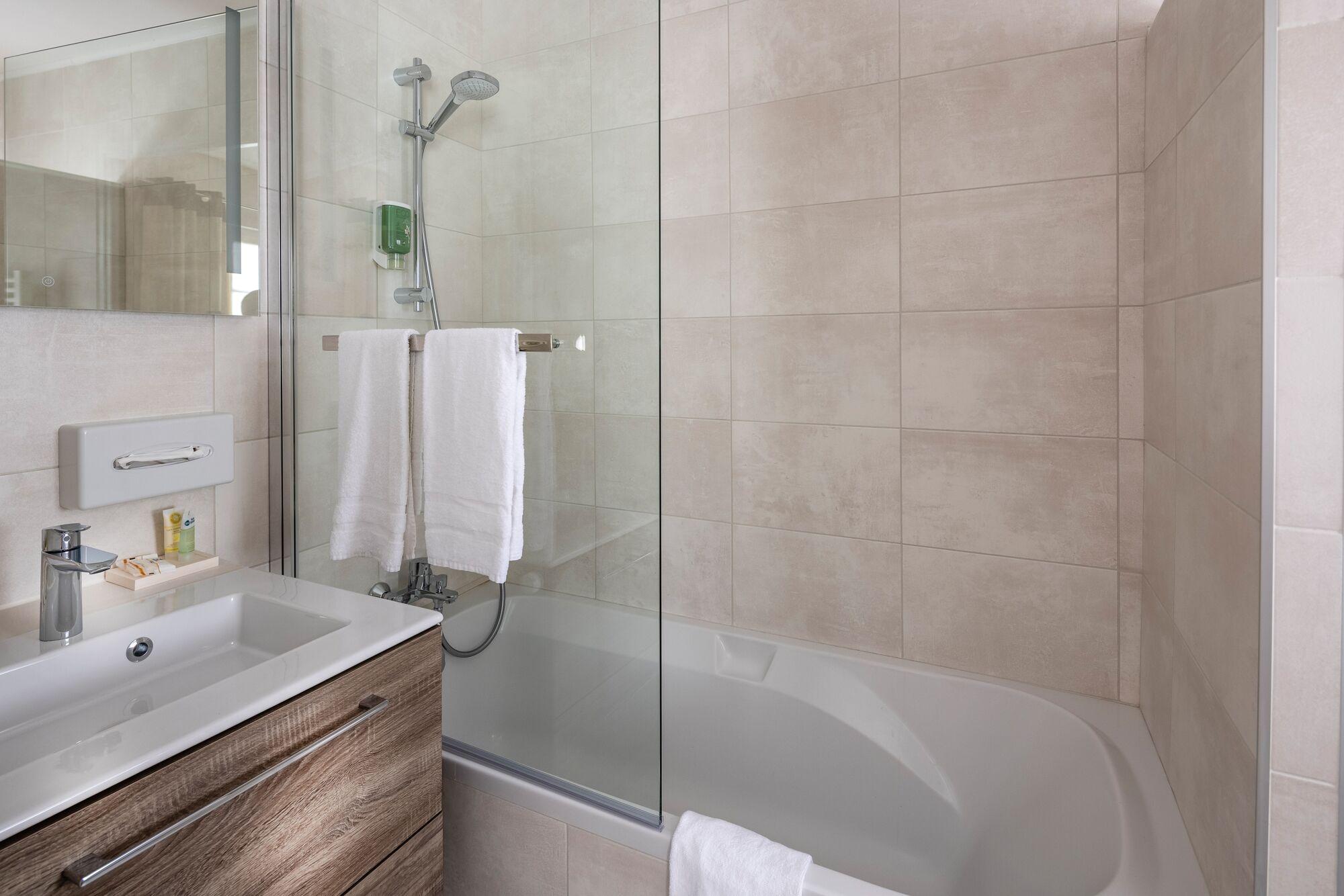 Best Western Le Comtadin Carpentras Exterior foto