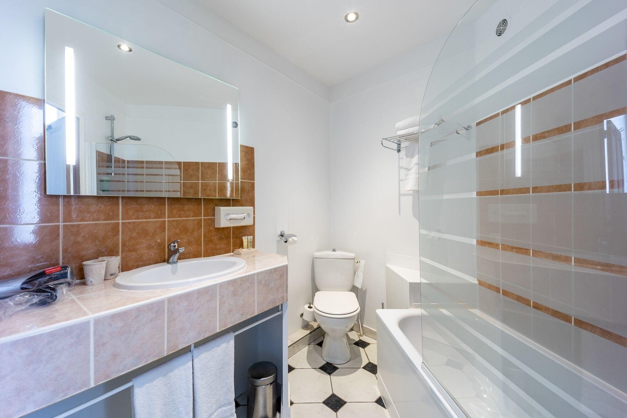 Best Western Le Comtadin Carpentras Exterior foto